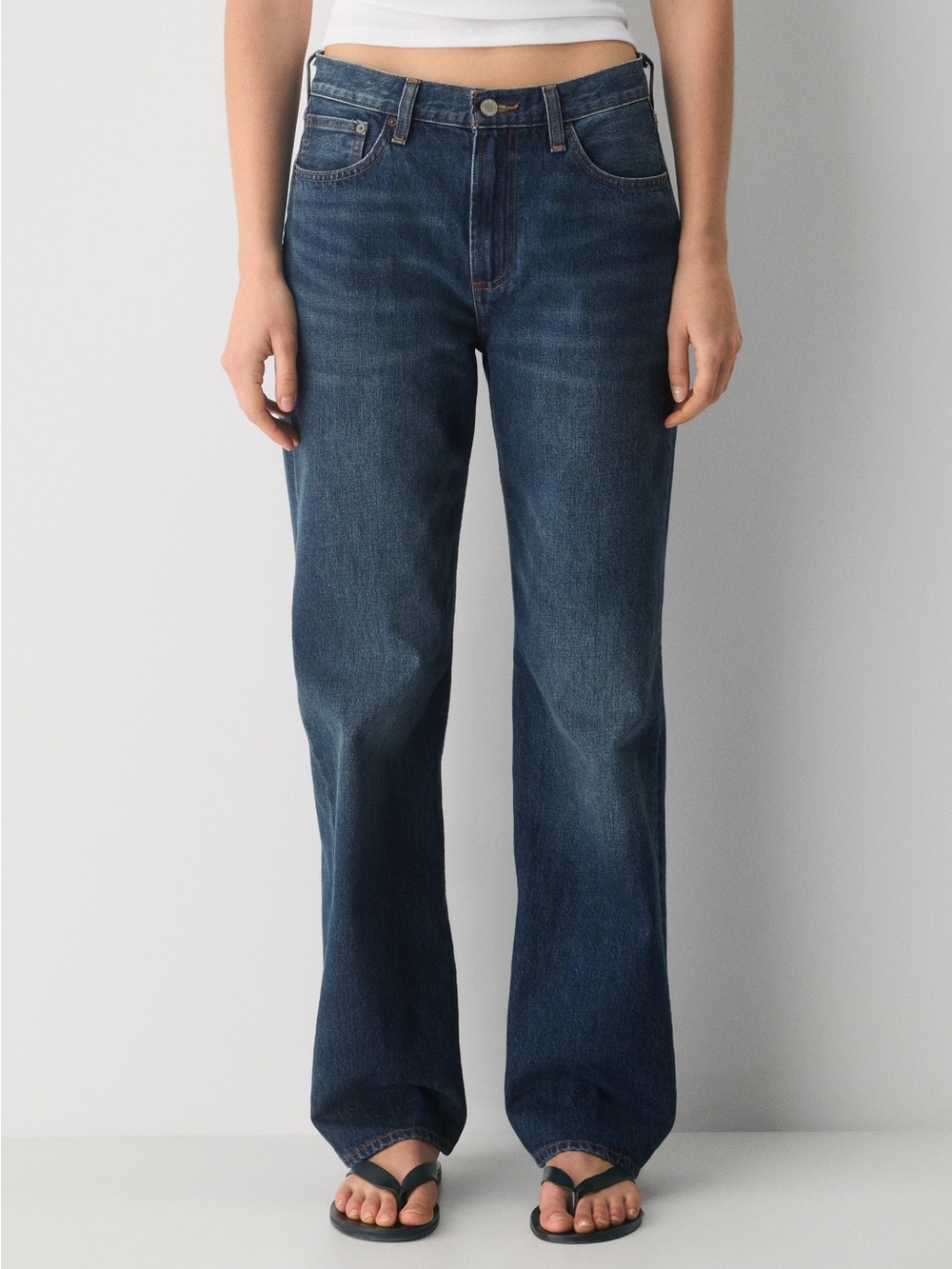 Denim Forum the 90s Iggy LoRise Baggy Wide-Leg Jeans in Be About Dark about Bleu